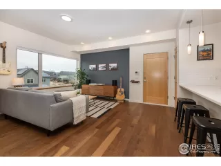 Photo #1: 960187 Listing