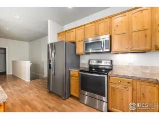 Photo #5: 960189 Listing