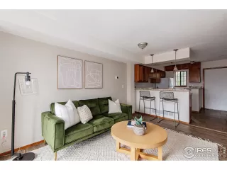 Photo #3: 960204 Listing