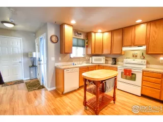 Photo #1: 960303 Listing