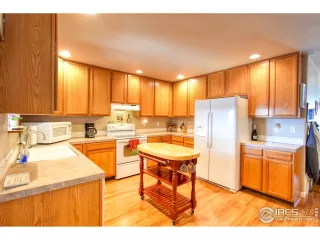 Photo #2: 960303 Listing