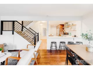 Photo #4: 960342 Listing 