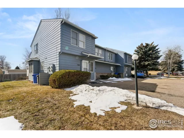 MLS: 960343 Condo For Sale