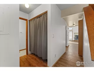 Photo #4: 960343 Listing