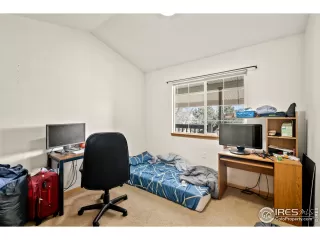 Photo #5: 960392 Listing