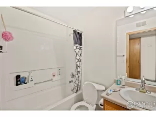 Photo #6: 960392 Listing