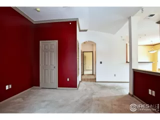 Photo #5: 960499 Listing