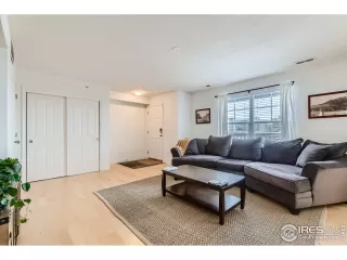 Photo #2: 960582 Listing