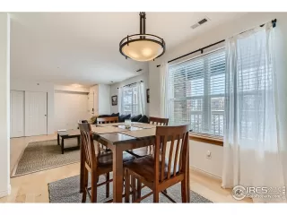 Photo #6: 960582 Listing