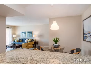 Photo #5: 960607 Listing 