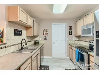 Photo #6: 960663 Listing