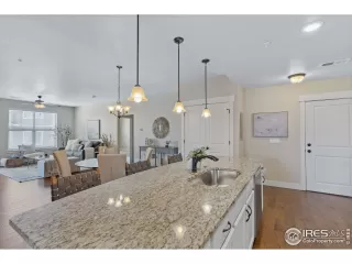 Photo #6: 960719 Listing