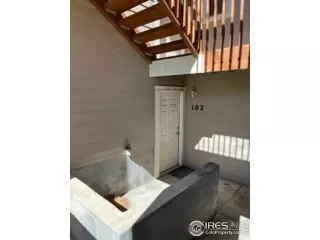 Photo #2: 960726 Listing