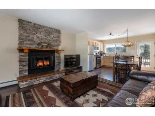 Photo #3: 960730 Listing