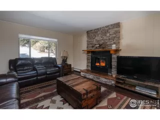 Photo #4: 960730 Listing