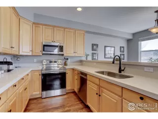 Photo #6: 960788 Listing