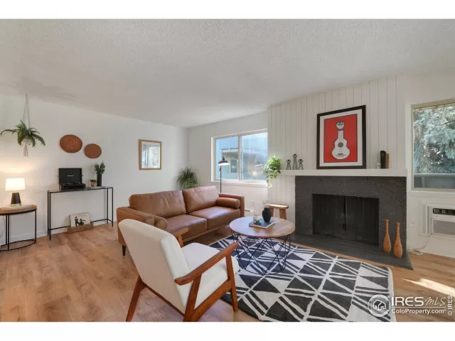 MLS: 960820 Condo For Sale