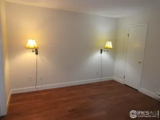 Photo #5: 960861 Listing