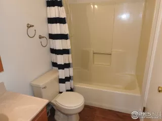 Photo #6: 960861 Listing