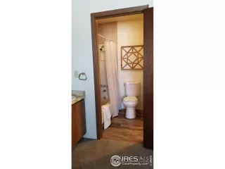 Photo #5: 960894 Listing