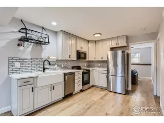 Photo #3: 960934 Listing