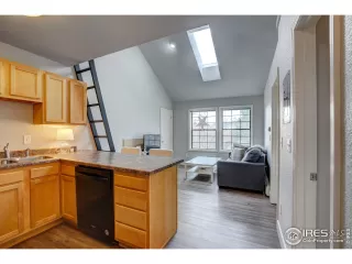 Photo #1: 961021 Listing