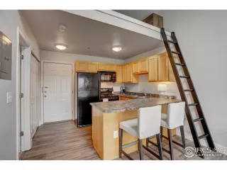 Photo #3: 961021 Listing