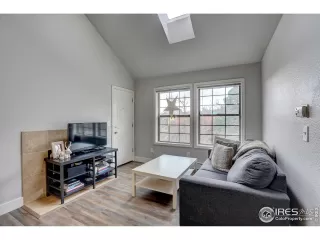 Photo #6: 961021 Listing