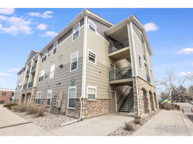 MLS: 961093 Condo For Sale