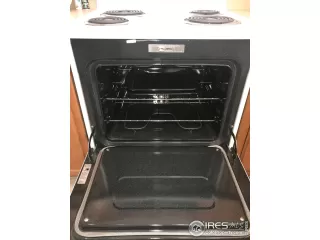 Photo #5: 961142 Listing