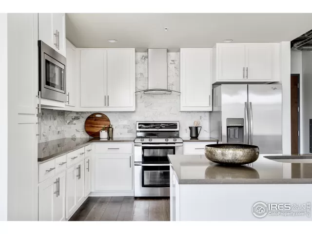 MLS: 961232 Condo For Sale