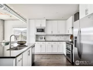 Photo #2: 961232 Listing