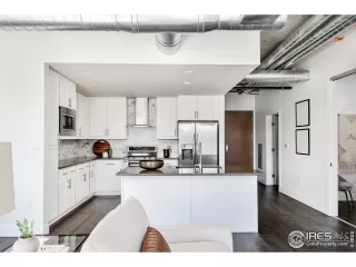 Photo #3: 961232 Listing