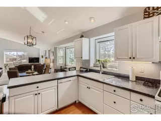 Photo #5: 961235 Listing