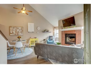 Photo #4: 961280 Listing