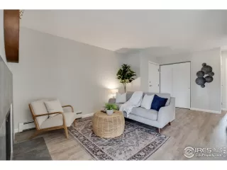 Photo #2: 961328 Listing