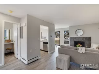 Photo #4: 961328 Listing