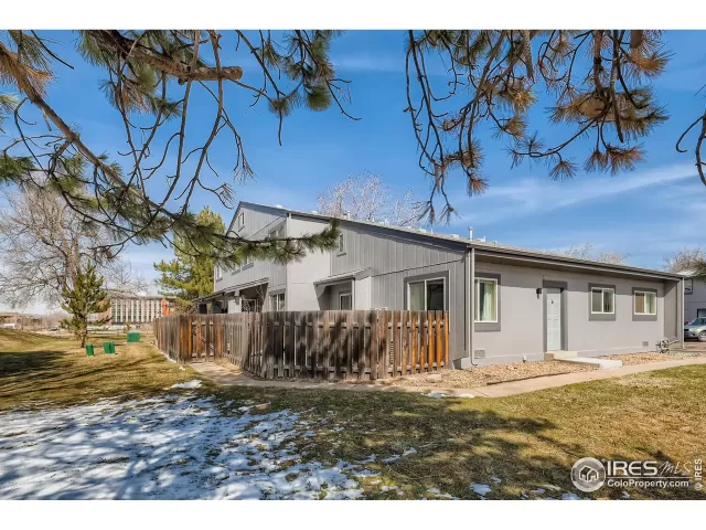 MLS: 961377 Condo For Sale