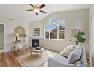 Photo #3: 961383 Listing