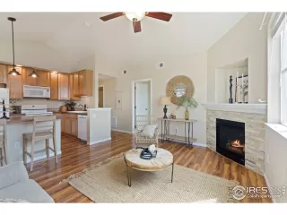 Photo #6: 961383 Listing