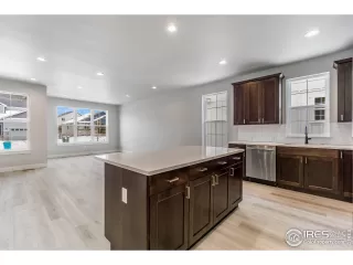 Photo #4: 961409 Listing