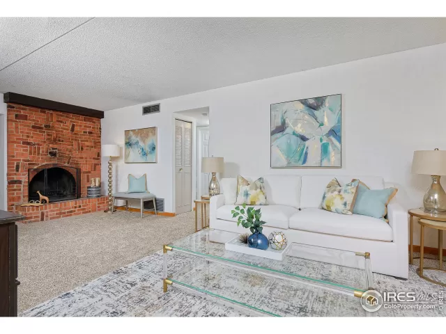 MLS: 961483 Condo For Sale