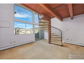 Photo #5: 961543 Listing