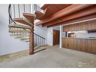 Photo #6: 961543 Listing