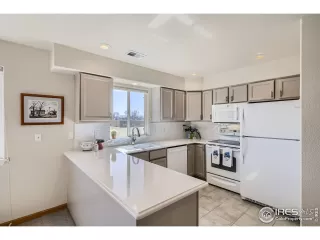 Photo #5: 961568 Listing 