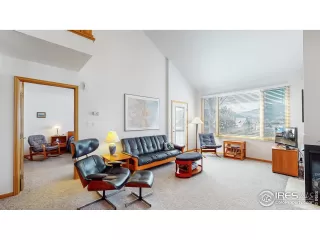 Photo #2: 961671 Listing