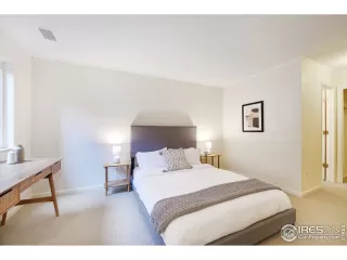 Photo #5: 961728 Listing