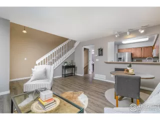 Photo #6: 961740 Listing