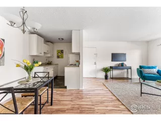 Photo #6: 961750 Listing