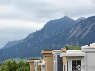 Photo #2: 961763 Listing